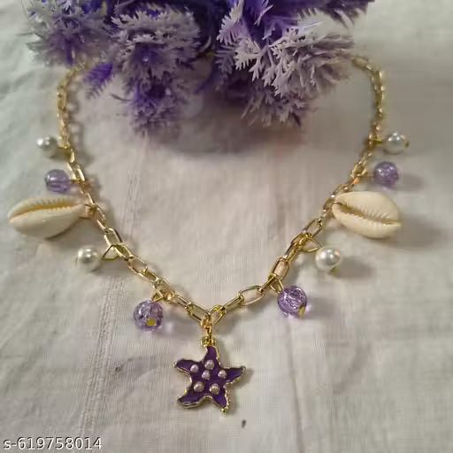 Beautiful Gold Starfish Layered Necklace with Sea Shell Charm, A Must-Have for Summer Fashion and Aesthetic Jewelry Collections